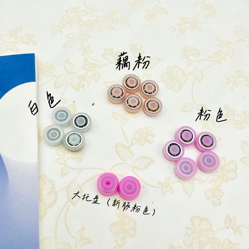 跨界融合 手机、汽车与饰品的美学新篇章